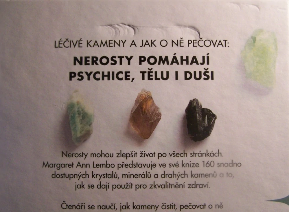 ZÁKLADNÍ KNIHA KRYSTALŮ,MINERÁLŮ A DRAHÝCH KAMENŮ (sleva 50% - viz popis)